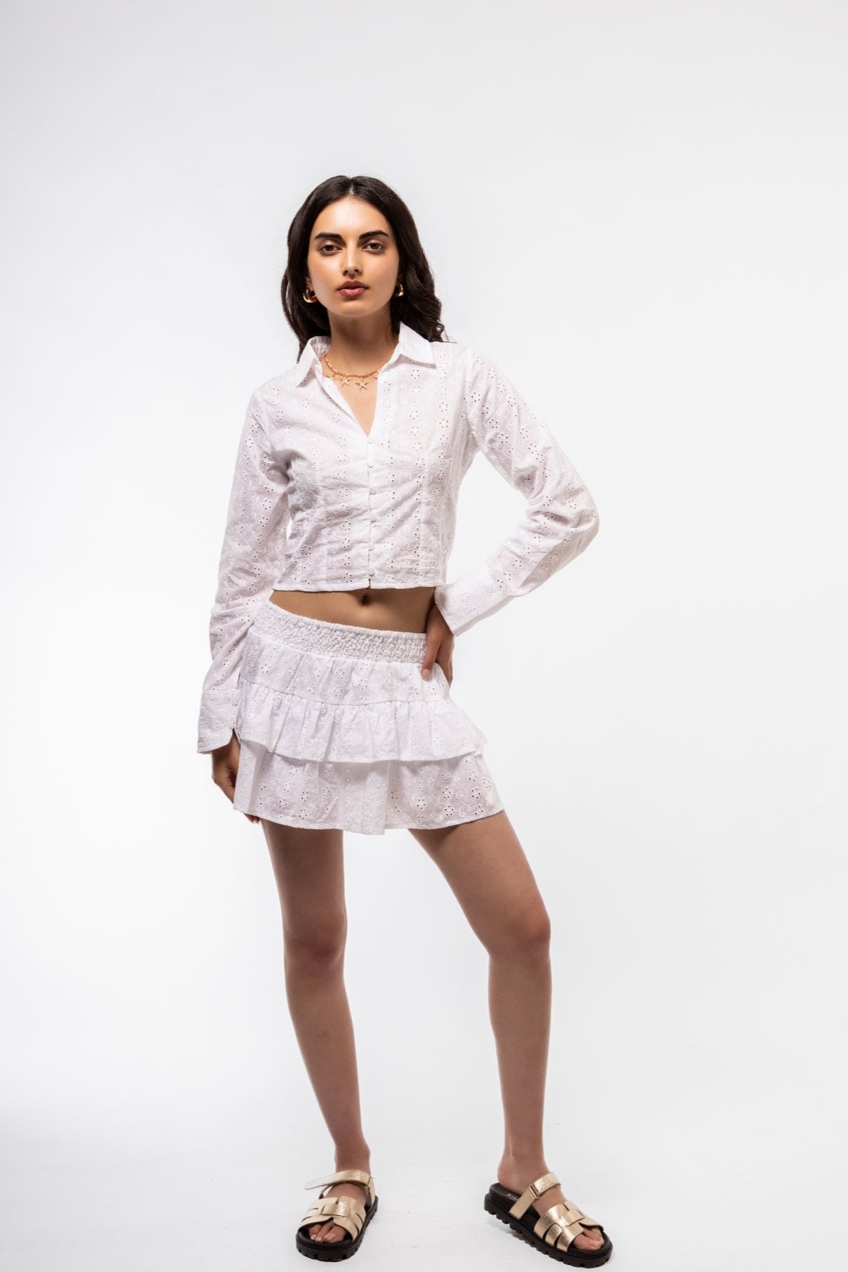 Lightweight embroidered rara skirt – front profile