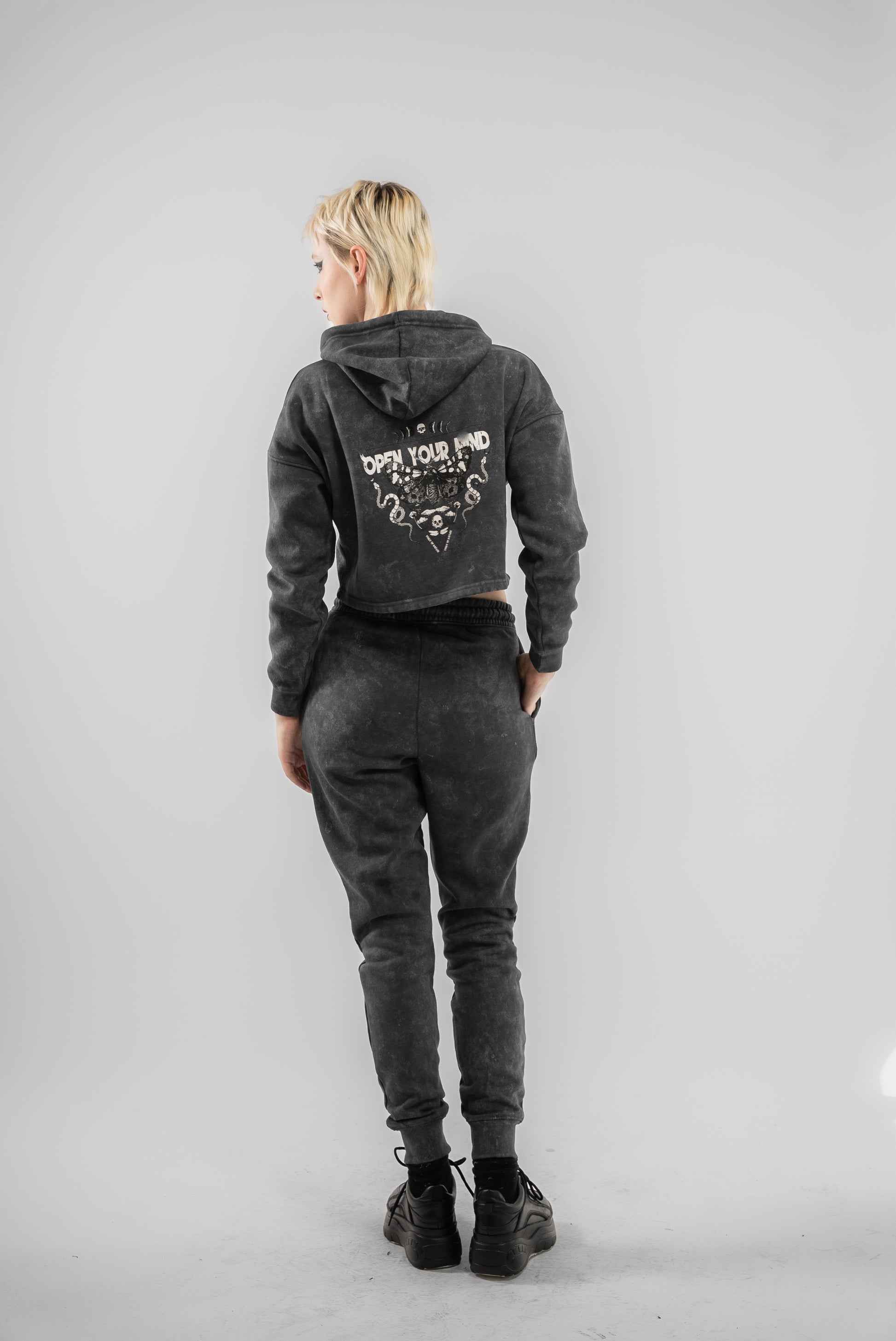 ACID WASH MOTH PRINT CROP HODDIE SILKROAD DAUGHTERS