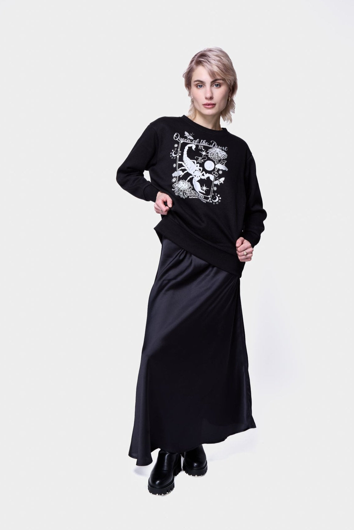 SCORPIO SWEATSHIRT SILKROAD DAUGHTERS