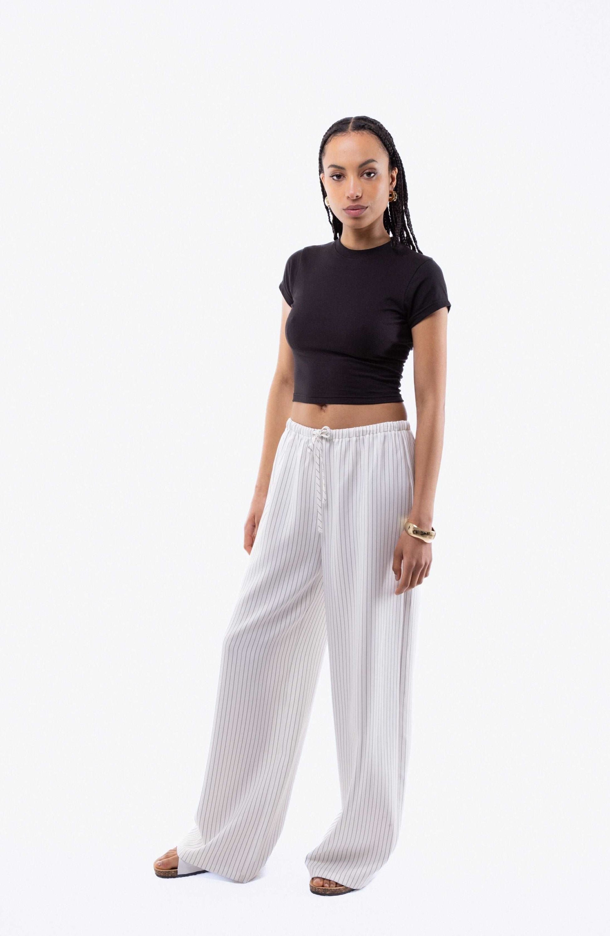 Cropped Tight Fit Tee