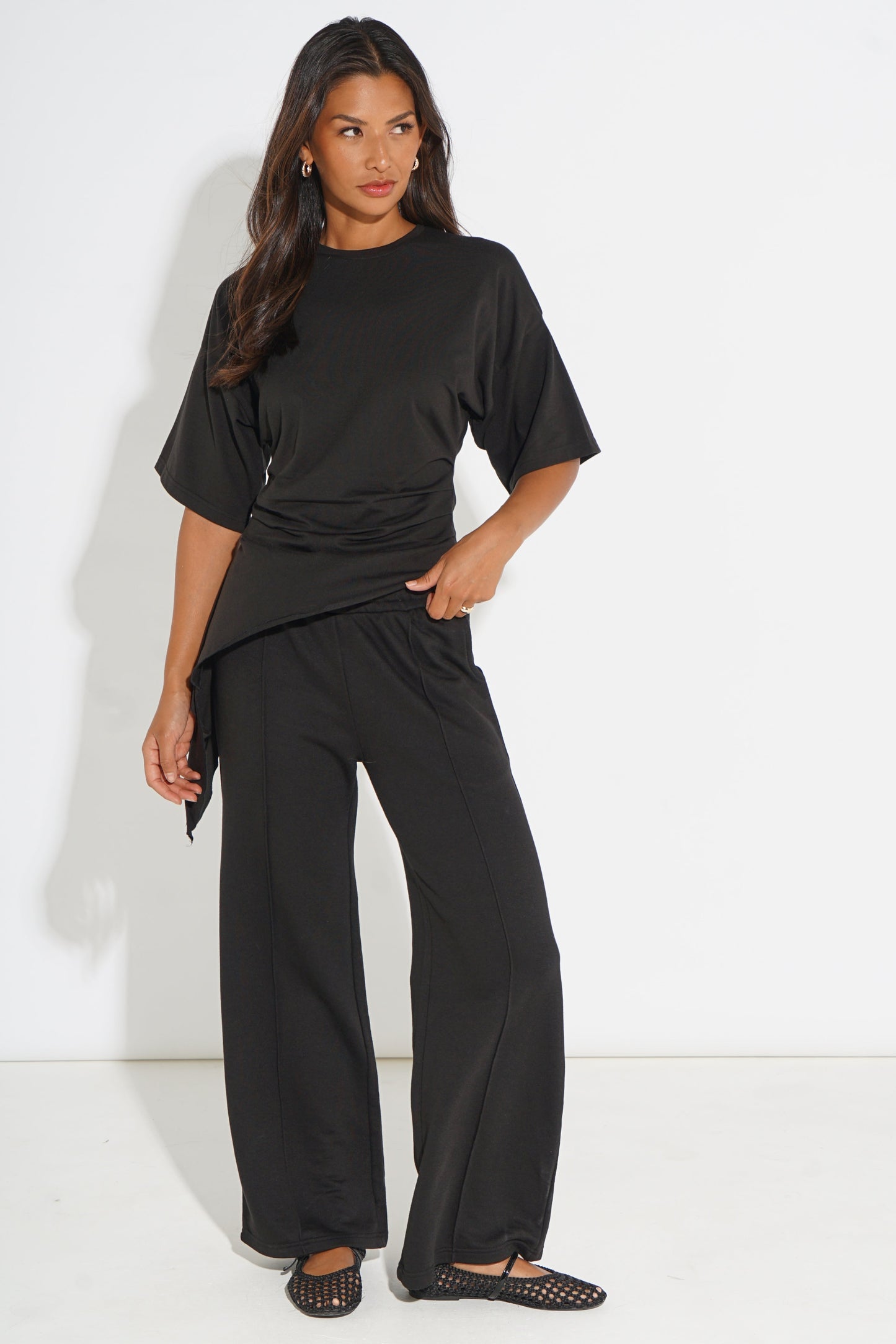 RUCHED TIE-SIDE ASYMMETRIC T-SHIRT SILKROAD DAUGHTERS