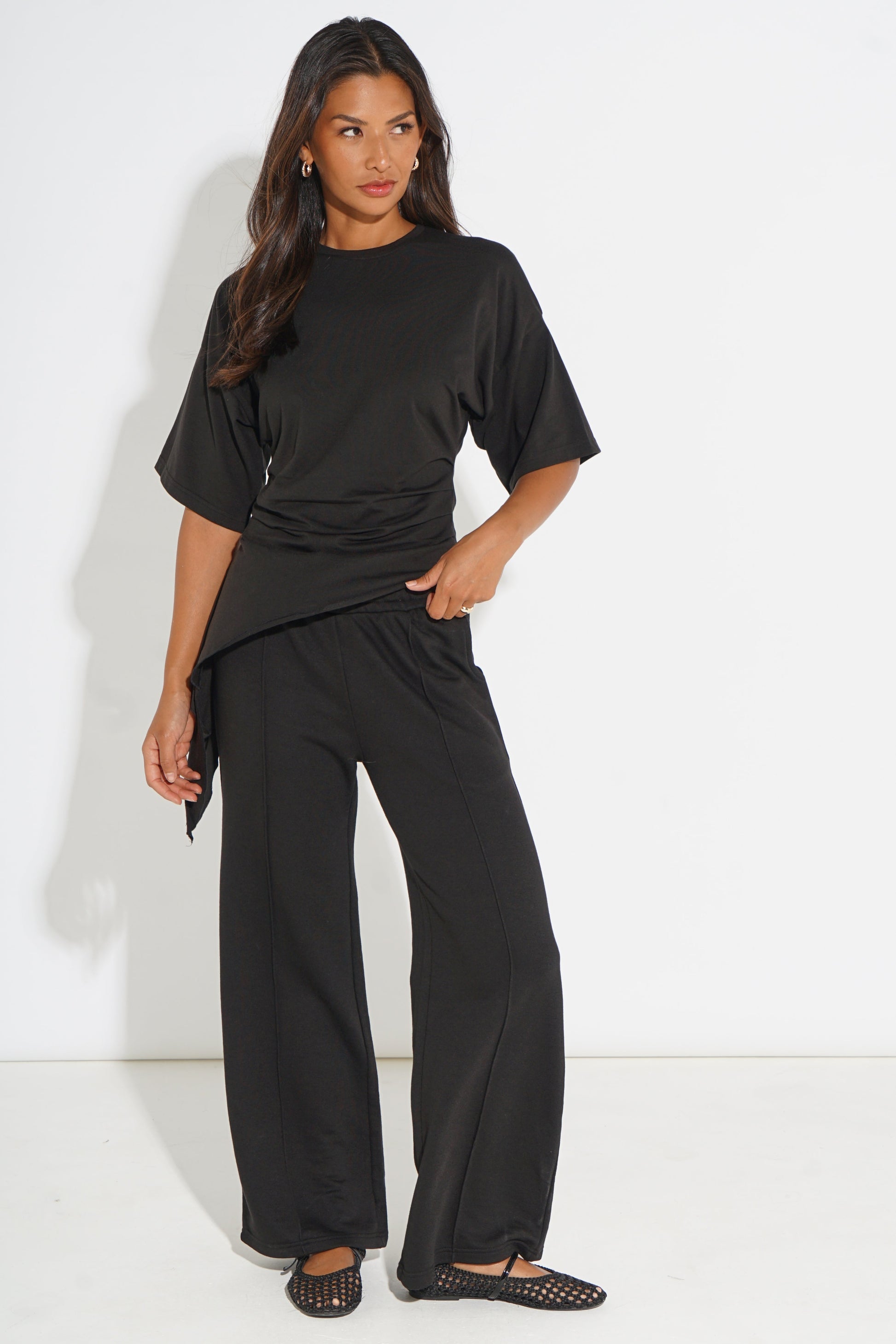 RUCHED TIE-SIDE ASYMMETRIC T-SHIRT SILKROAD DAUGHTERS