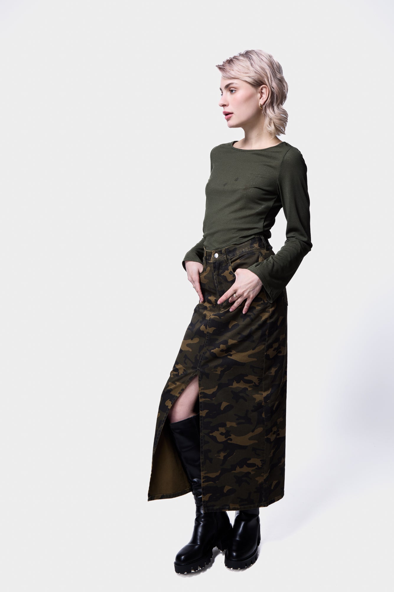 Camouflage-Print-Denim-Midi-Skirt-Front-Slit