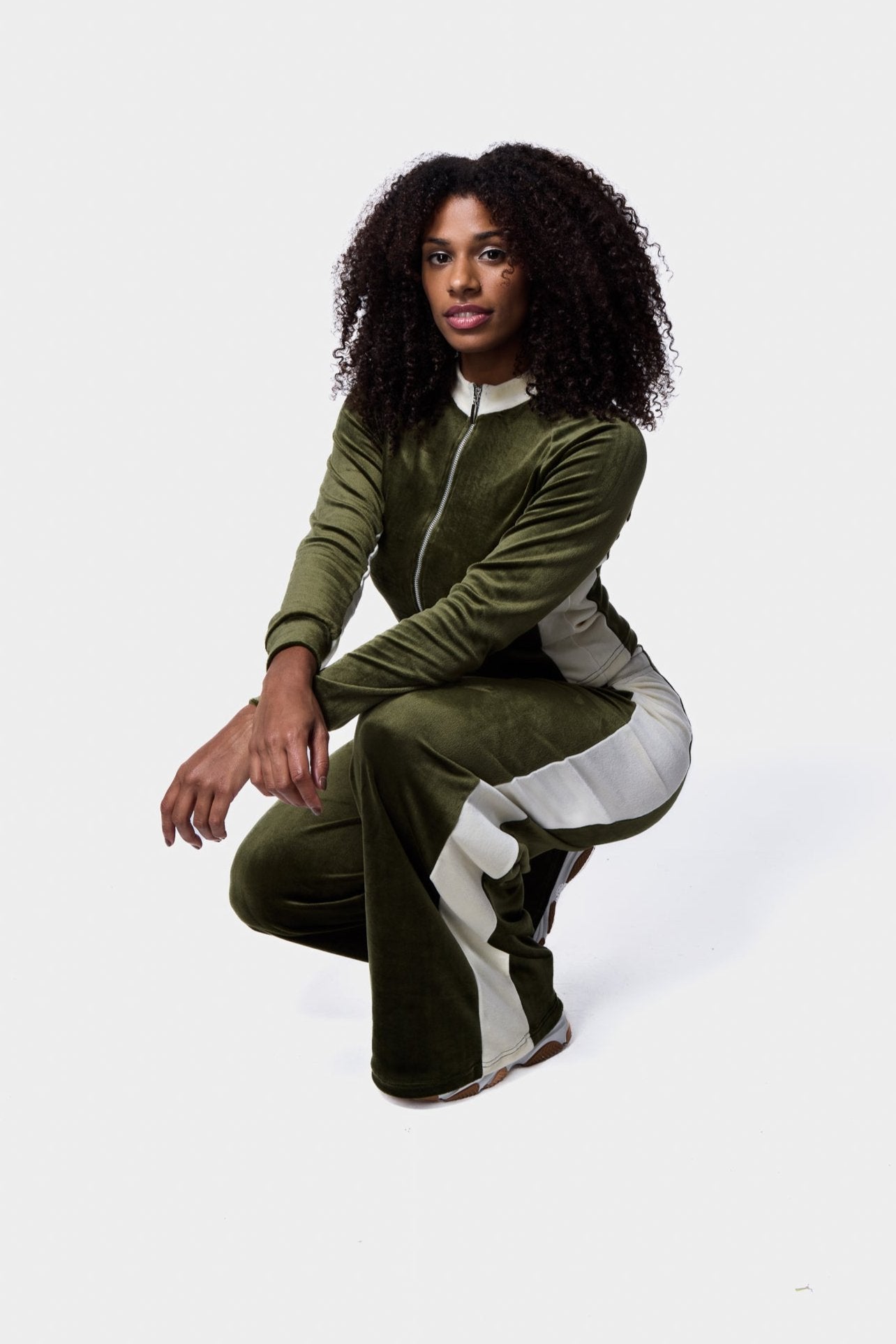 Contrast-stripe-green-velour-tracksuit