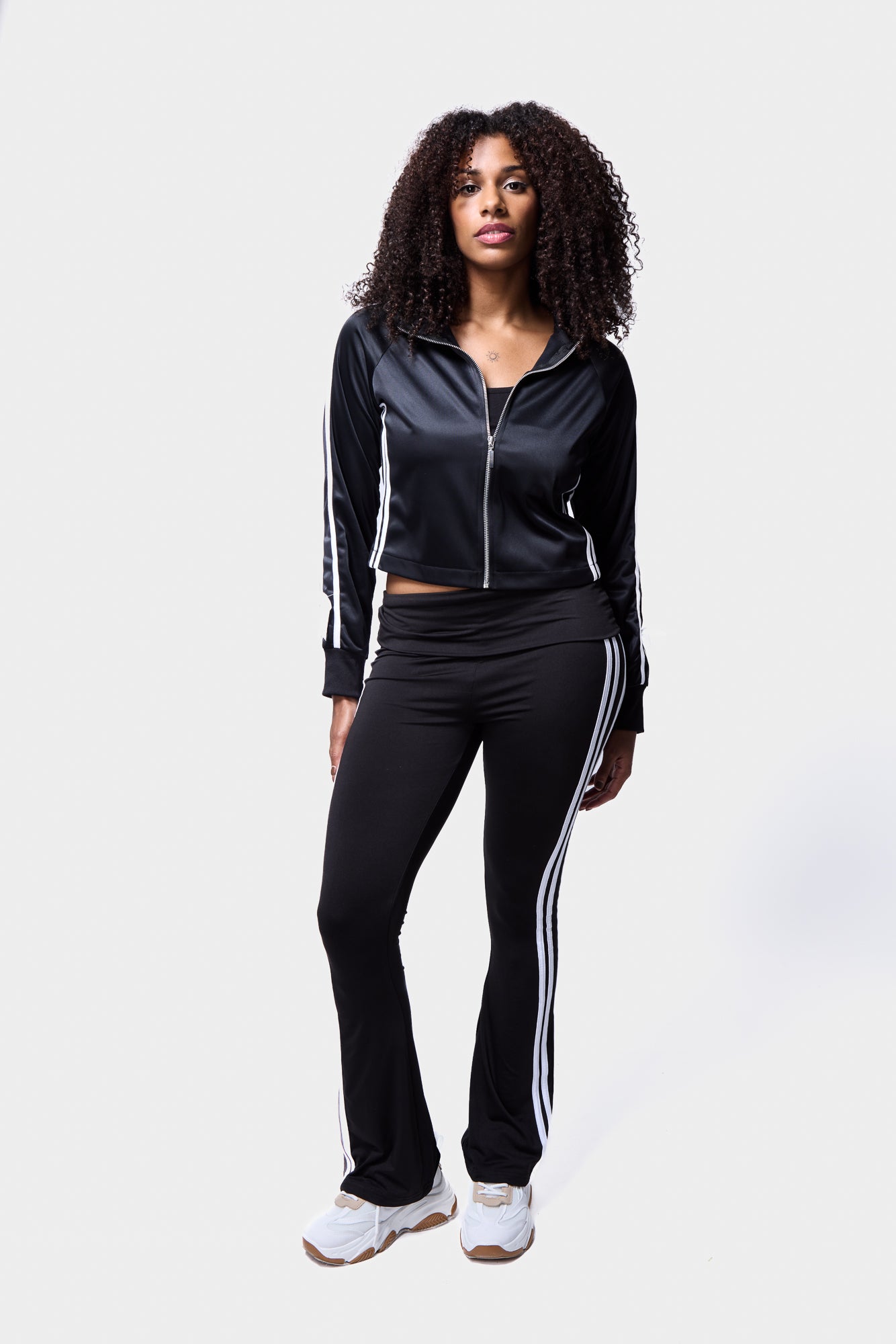 SIDE STRIPE FLARED LEGGINGS SILKROAD DAUGHTERS