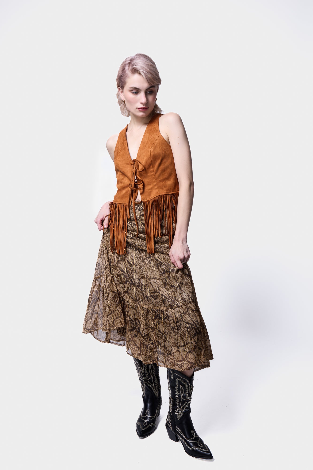 Suede Cowboy Tassel Waistcoat SILKROAD DAUGHTERS