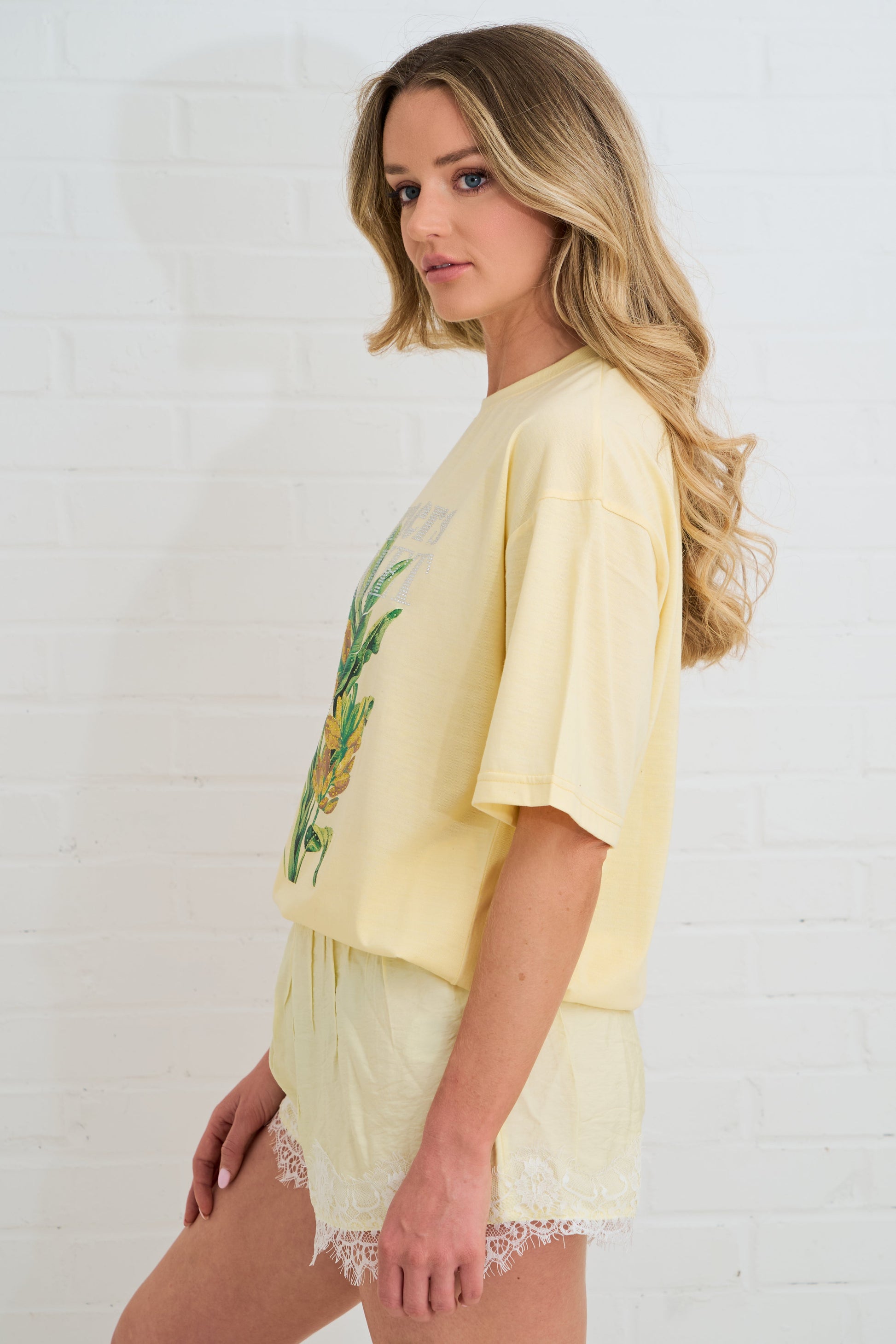FARMERS MARKETS RHINESTONE OVERSIZED TEE SILKROAD DAUGHTERS