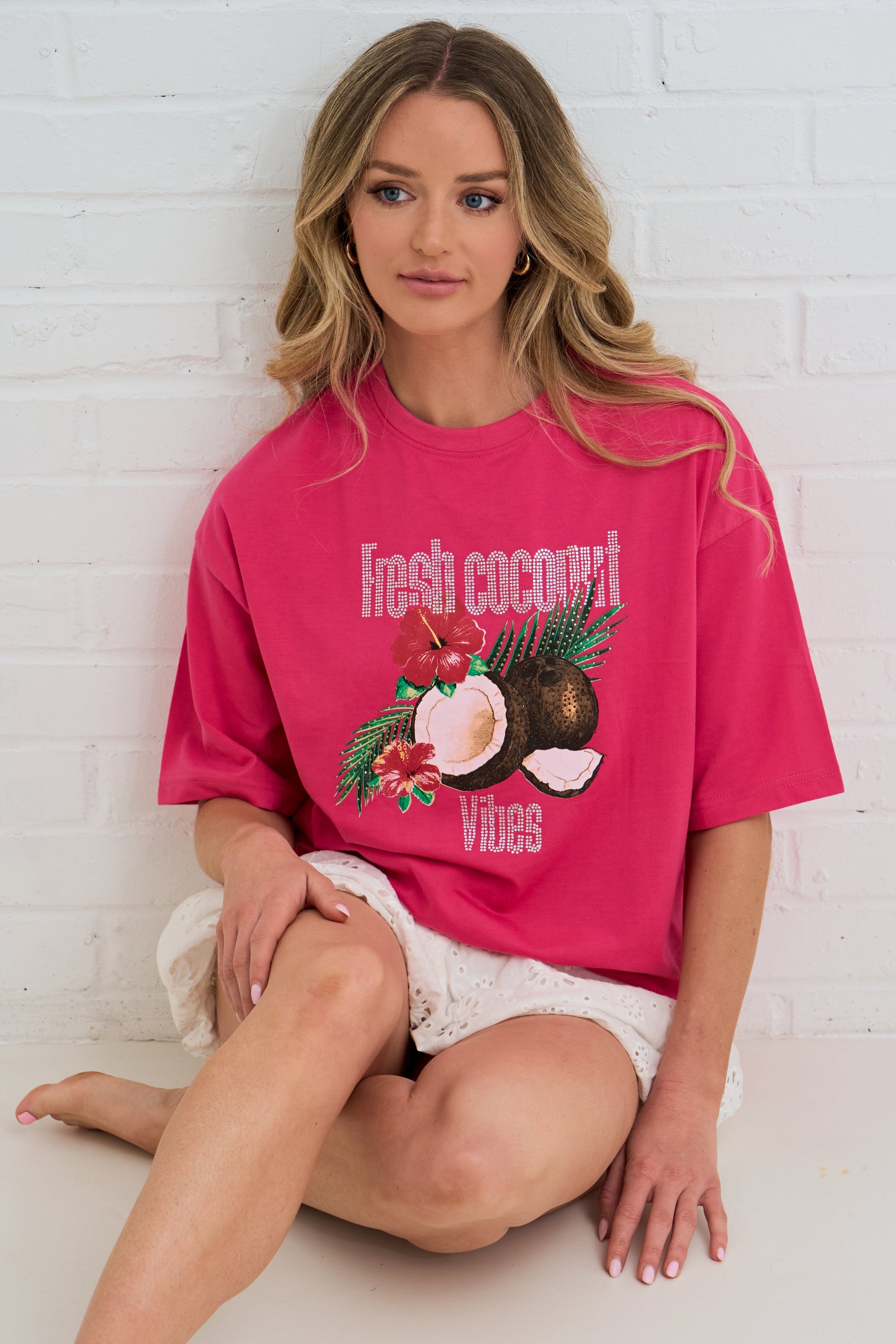 COCONUT VIVES RHINESTONE OVERSIZED TEE SILKROAD DAUGHTERS