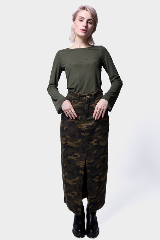 Women’s-Camouflage-Denim-Skirt-Front-Slit-Outfit