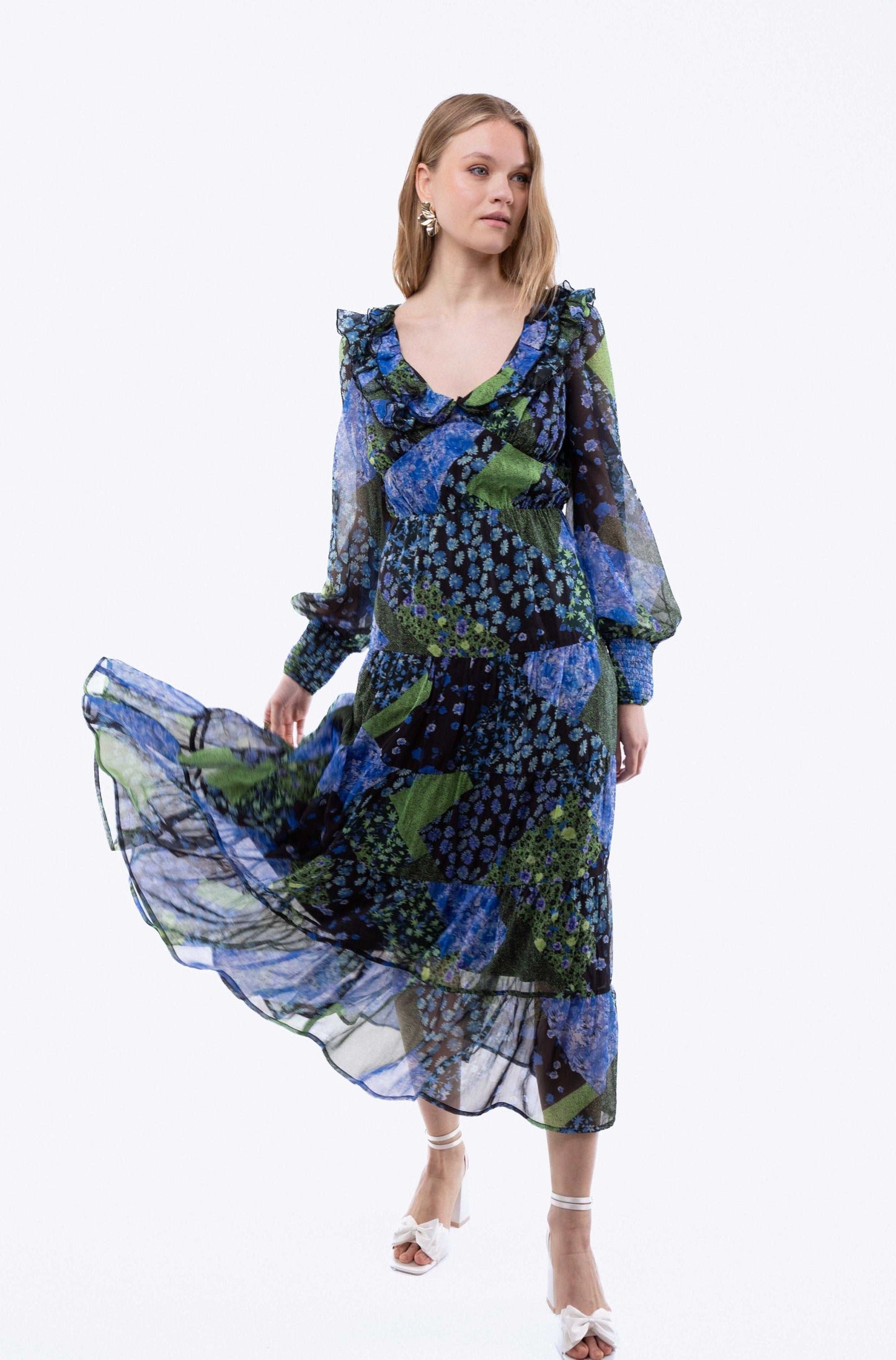 Balloon Sleeve Tiered Midi Dress